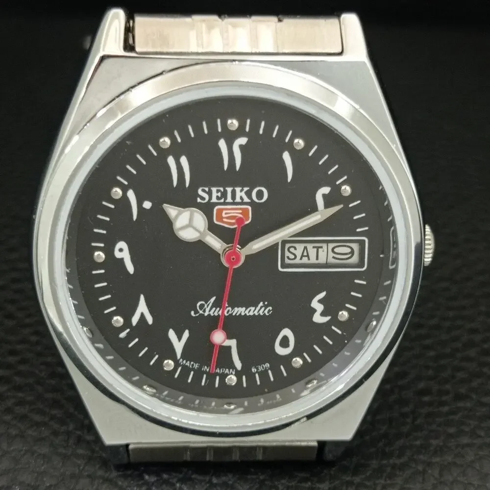 Vintage 1976 Seiko Automatic Mens Silver Watch W/daydate & Black accents